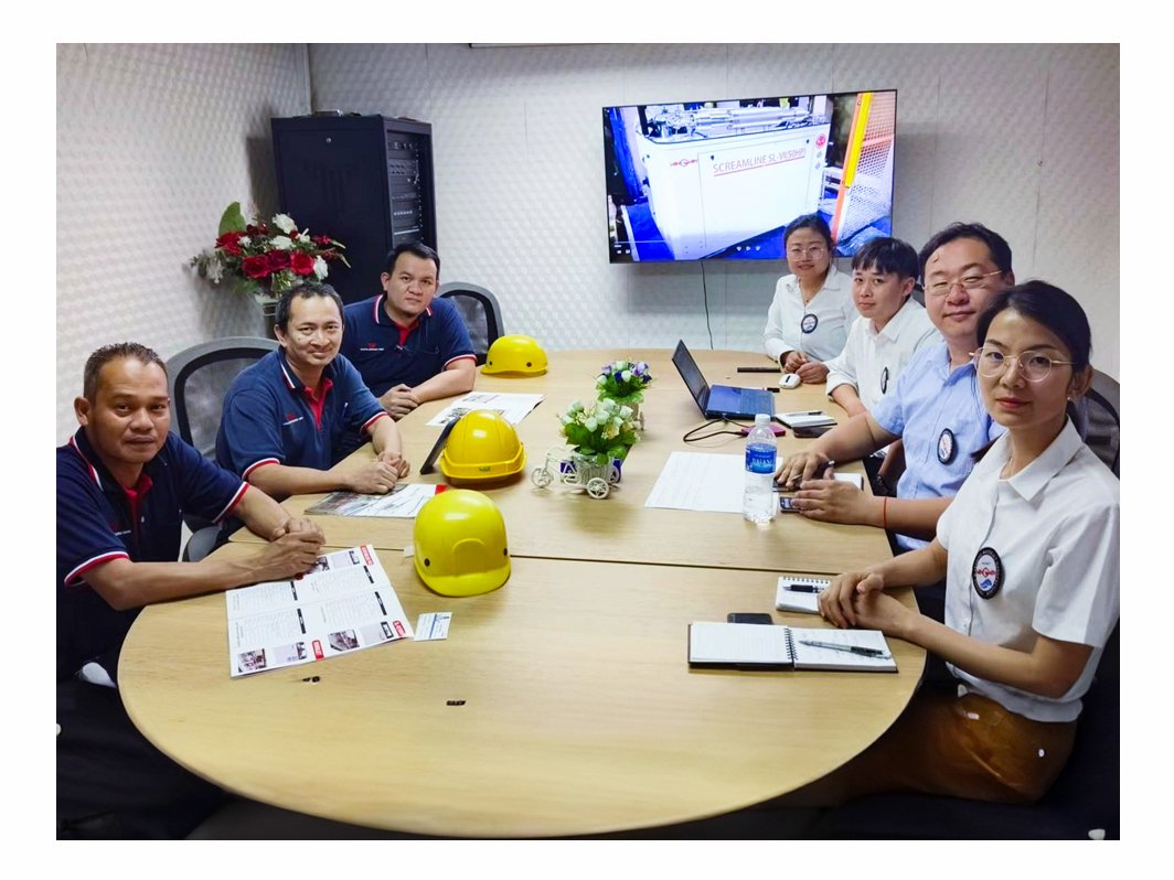 顧客の集合写真